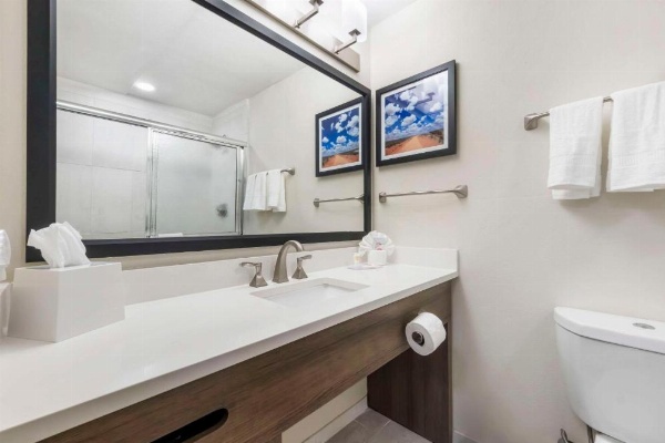 Comfort Inn image 11