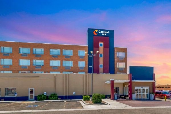 Comfort Inn image 4