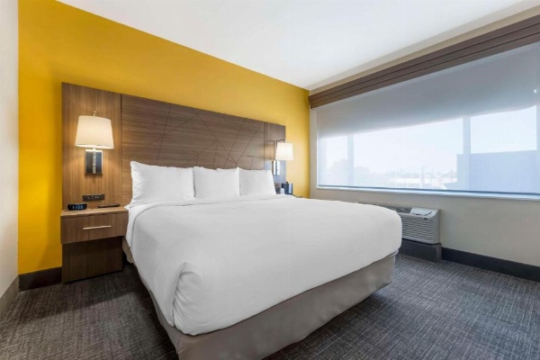 Comfort Inn image 8